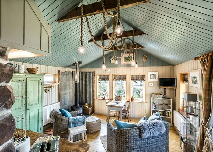 Luxury Self Catering 1 Bed Cottage With Log Burner